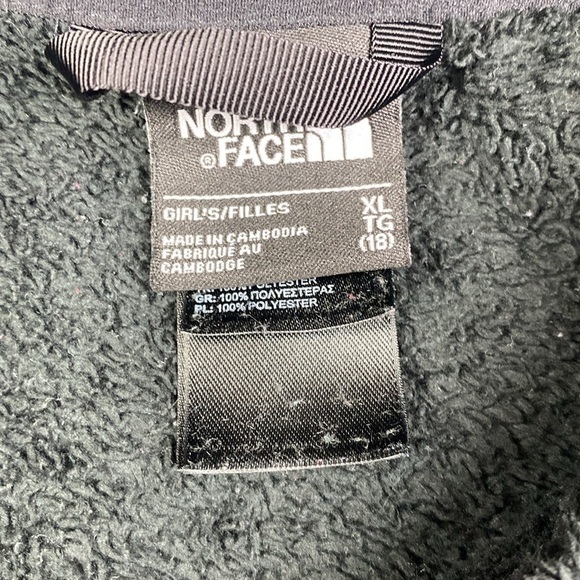 The North Face full zip girls jacket fuzzy texture XL black - Picture 4 of 9